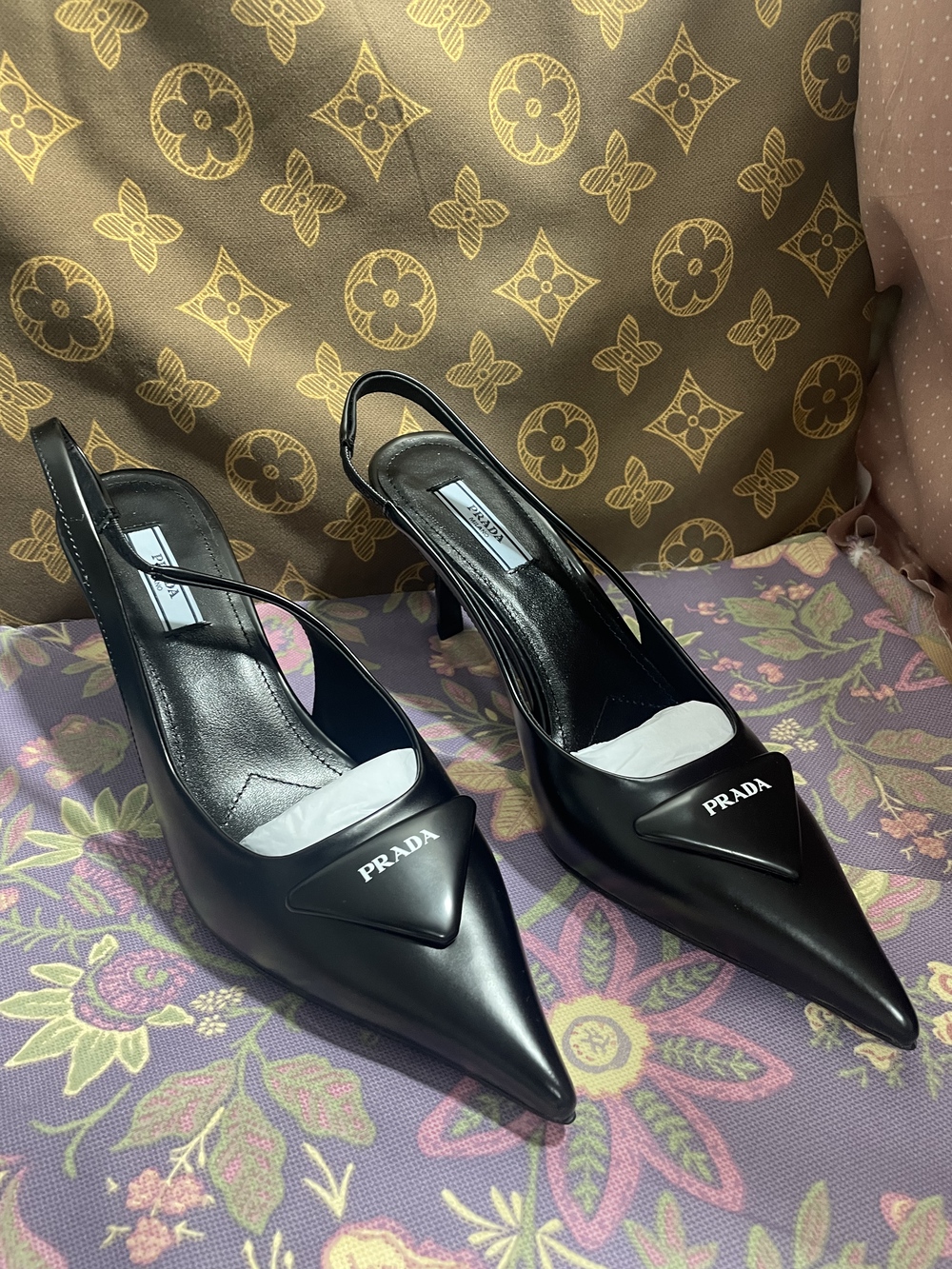 👠 Prada Women's Black Heels